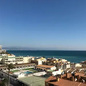 palm-beach-8th-la-carihuela.1costadelsol.com/
